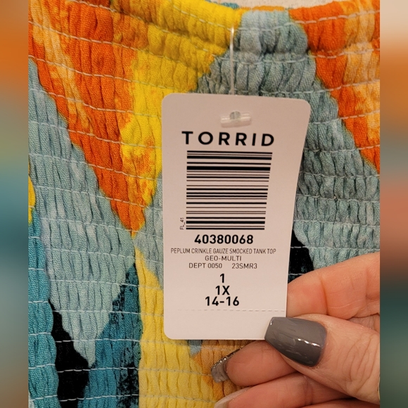 Torrid Peplum Crinkle Gauze Smocked Tank Geo Multi Sz 1X 14-16 - Picture 9 of 10